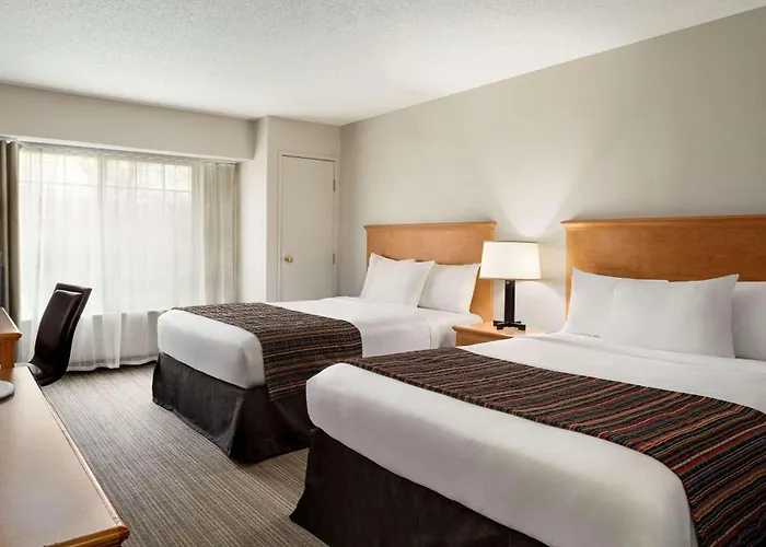 Country & By Radisson, Airport, Oh 3* Columbus