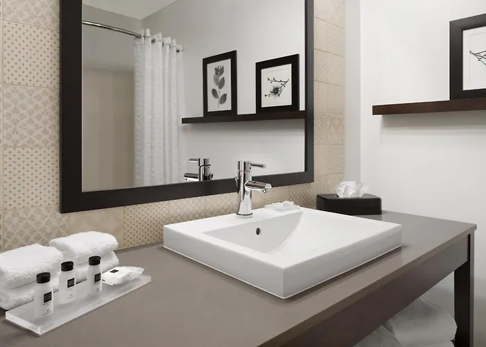 Country & By Radisson, Airport, Oh 3* Columbus