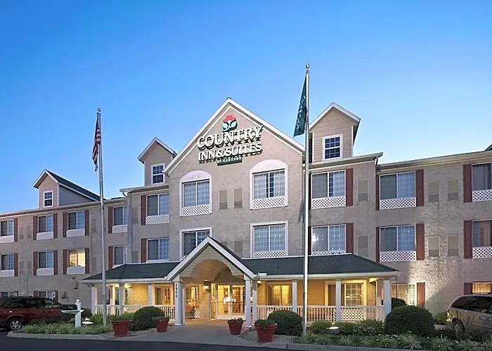 Hotel Country & By Radisson, Airport, Oh 3*